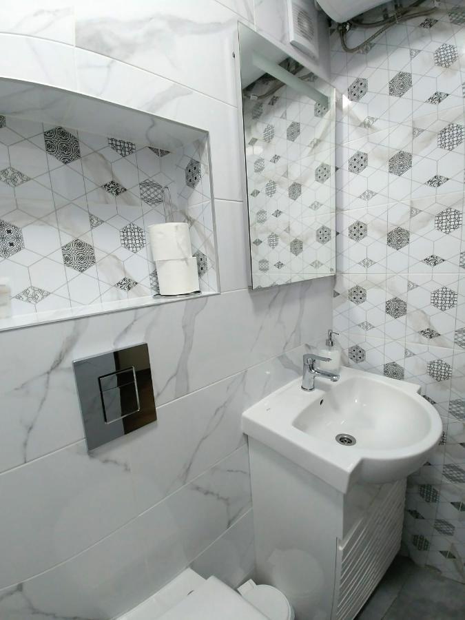 Sun Apartments City Centre Odesa Exterior photo