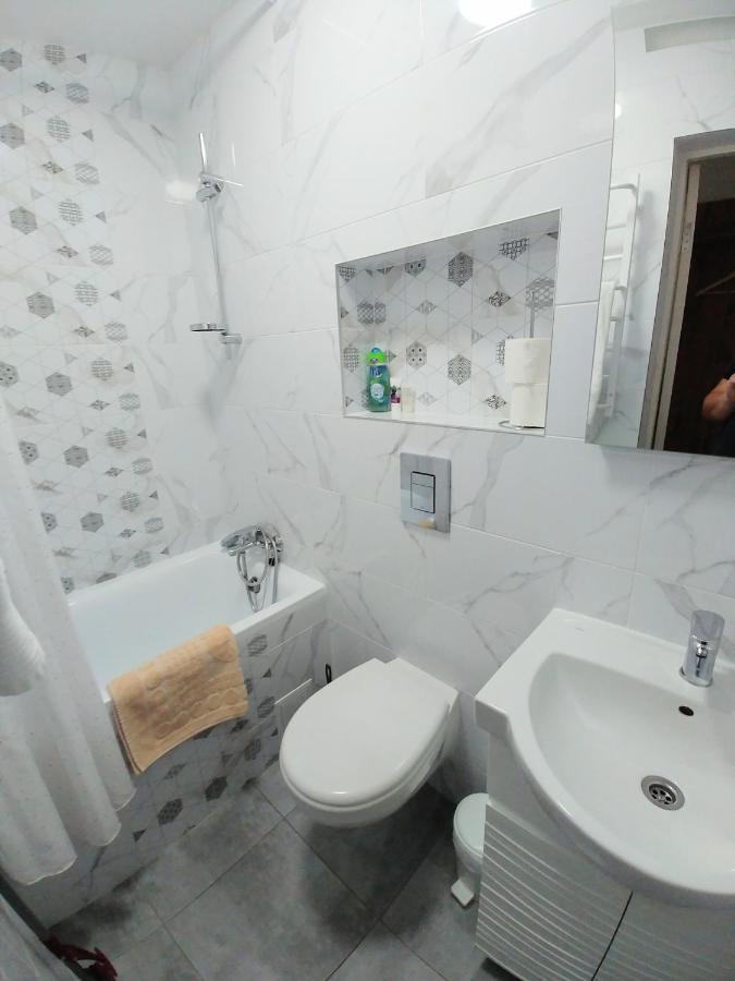 Sun Apartments City Centre Odesa Exterior photo