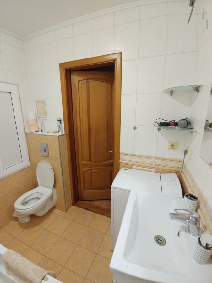 Sun Apartments City Centre Odesa Exterior photo